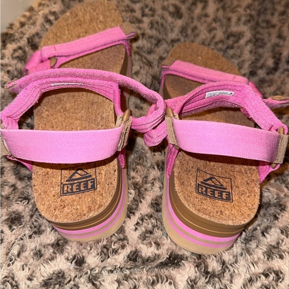 Reef Vibrant Pink Cork Sandals - Picture 3 of 4